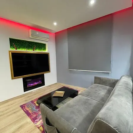 Gold Apartment